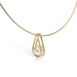 Award winning 18ct gold double loop pendant with pearl