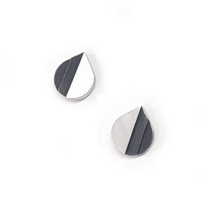 Mini Art Deco drop earrings black and white