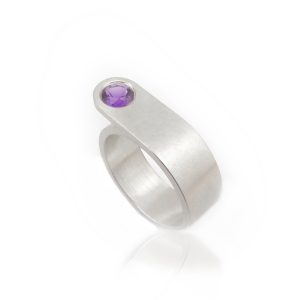 Silver cantilever ring with amethyst - last one